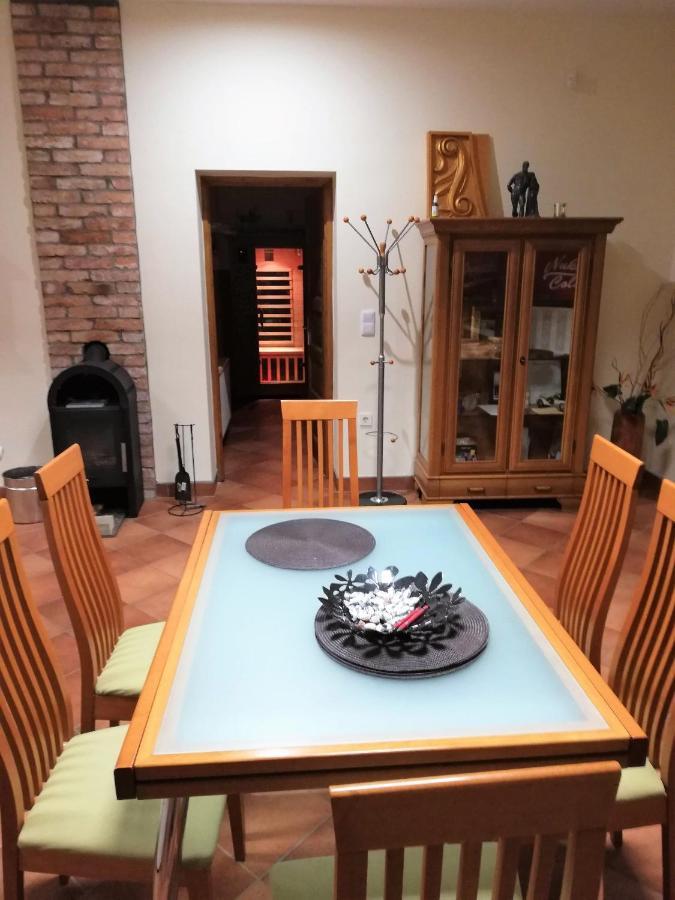 Parva Foresta Lejlighed Miskolc Eksteriør billede